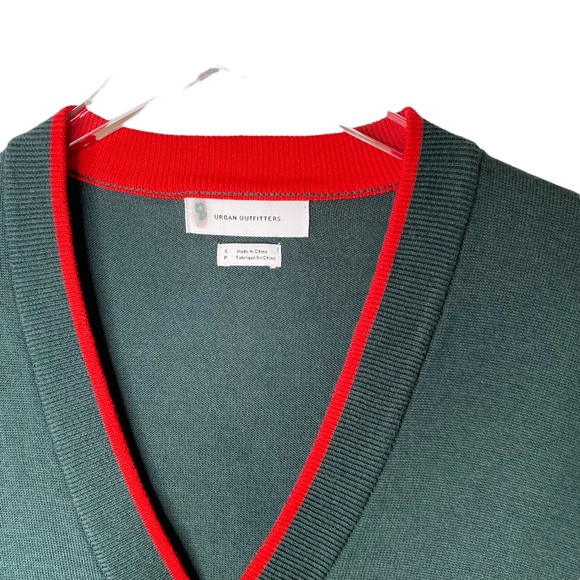 Urban Outfitters Christmas Green Red Holiday Preppy Button Down Sweater Cardigan - Picture 4 of 6